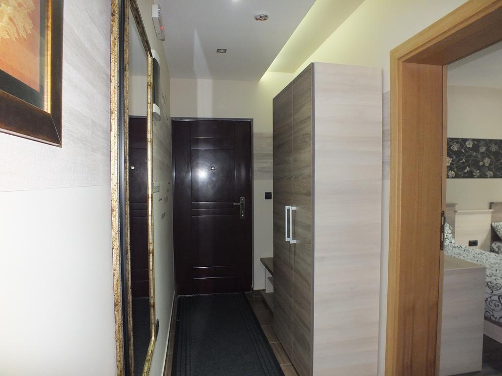 קופאוניק Apartments Zivkovic, Milmari D מראה חיצוני תמונה
