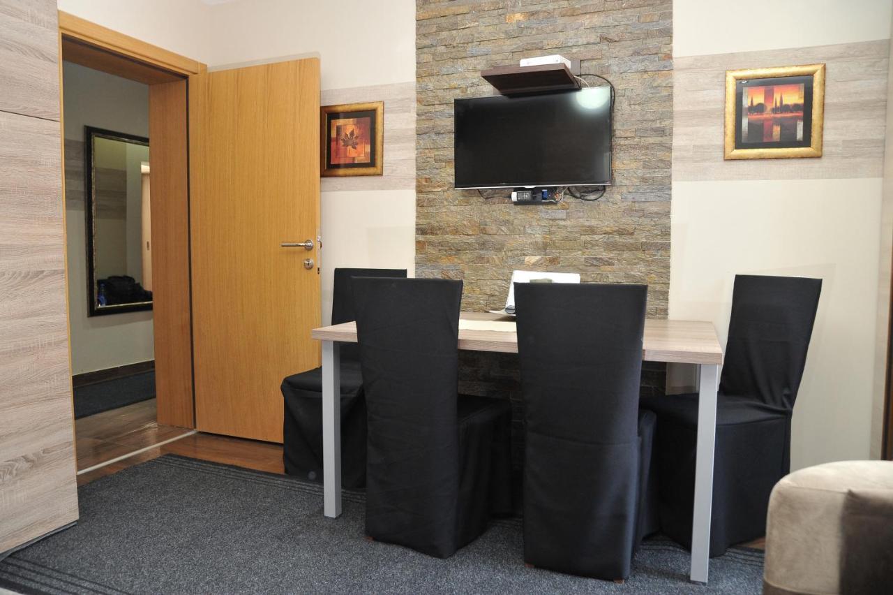 קופאוניק Apartments Zivkovic, Milmari D מראה חיצוני תמונה
