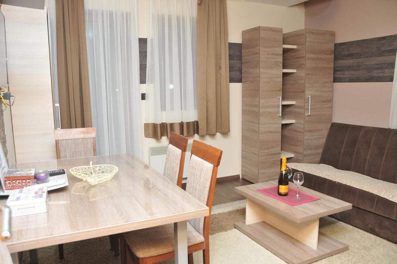 קופאוניק Apartments Zivkovic, Milmari D מראה חיצוני תמונה